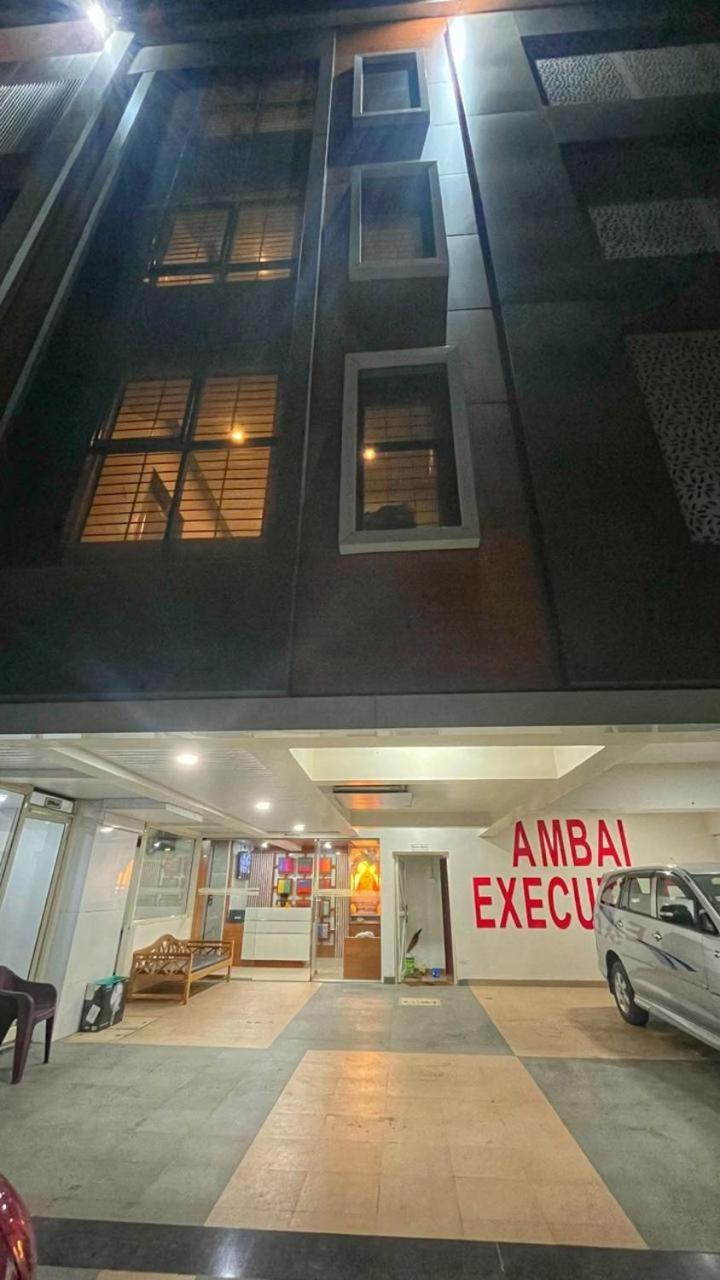 Hotel Ambai Executive Tuljapur Екстер'єр фото
