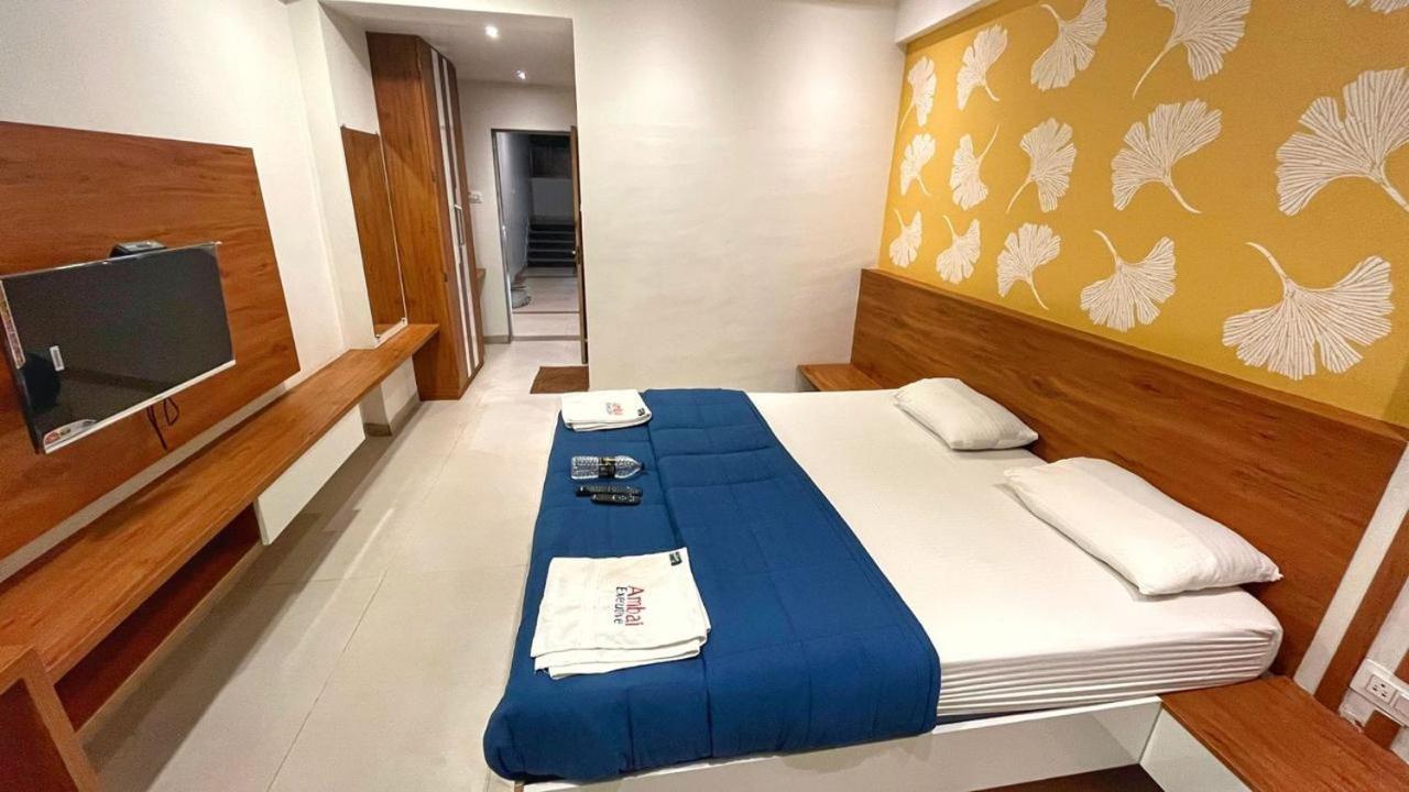 Hotel Ambai Executive Tuljapur Екстер'єр фото